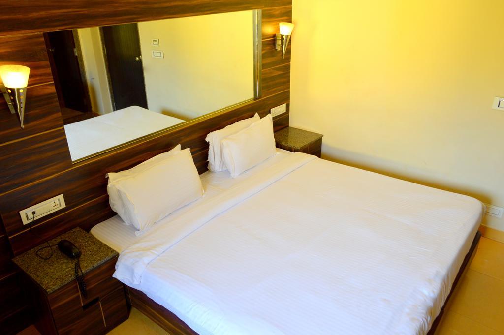Casa De Baga Hotel กาลังกูติ ภายนอก รูปภาพ