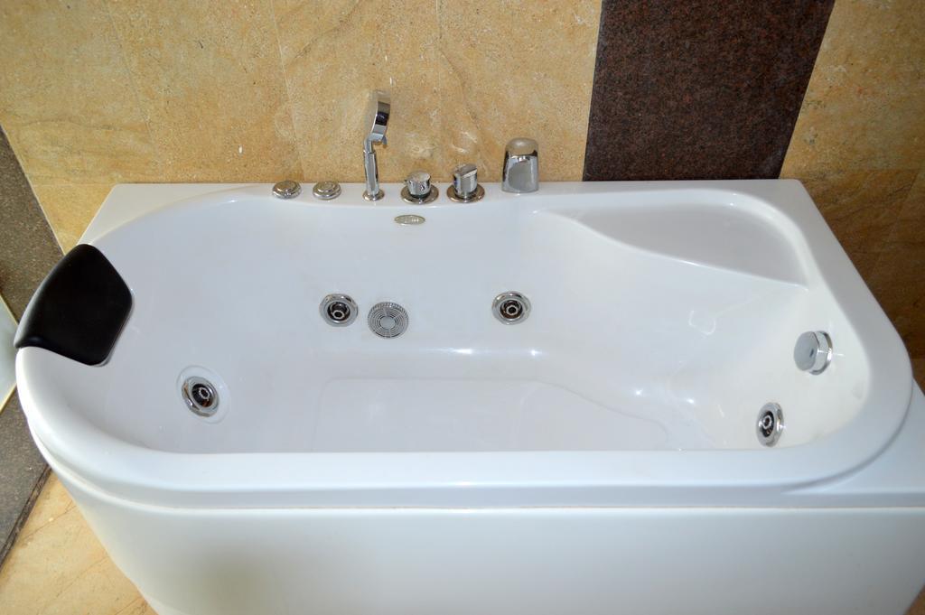 Casa De Baga Hotel กาลังกูติ ภายนอก รูปภาพ